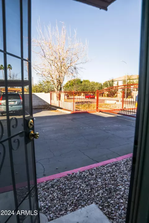 3301 Earll Dr #128, Phoenix, AZ 85018 photo 33