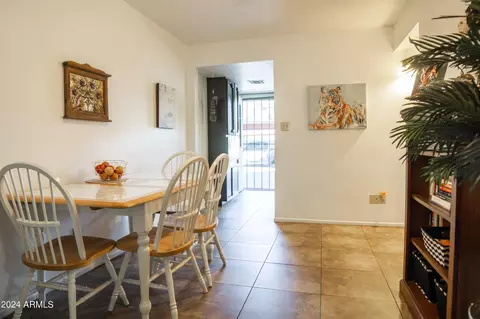 3301 Earll Dr #128, Phoenix, AZ 85018 photo 7