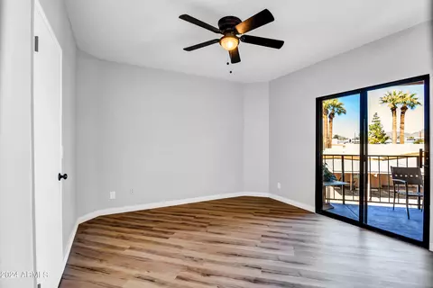 1352 E Highland Ave #212, Phoenix, AZ 85014 photo 8