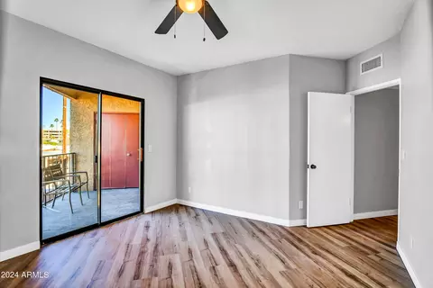 1352 E Highland Ave #212, Phoenix, AZ 85014 photo 14