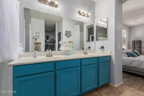 Bath - 1681 S Desert View Pl, Apache Junction, AZ 85120 photo 3 of 4