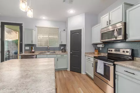Kitchen - 1681 S Desert View Pl, Apache Junction, AZ 85120 photo 3 of 3