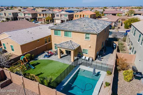 Exterior - 2415 E Gillcrest Rd, Gilbert, AZ 85298 photo 2 of 26