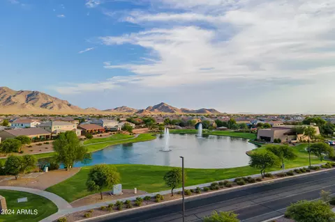 View/Area - 2415 E Gillcrest Rd, Gilbert, AZ 85298 photo 14 of 19