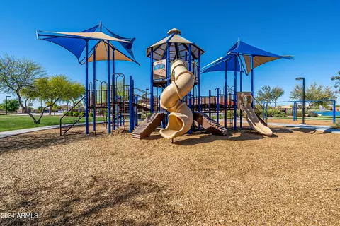View/Area - 2415 E Gillcrest Rd, Gilbert, AZ 85298 photo 9 of 19