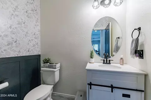 Bath - 2415 E Gillcrest Rd, Gilbert, AZ 85298 photo 1 of 4