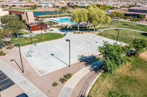 View/Area - 2415 E Gillcrest Rd, Gilbert, AZ 85298 photo 4 of 19