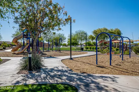 View/Area - 2415 E Gillcrest Rd, Gilbert, AZ 85298 photo 10 of 19