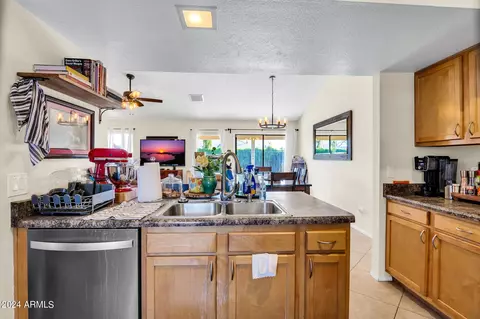 1301 E Taro Ln, Phoenix, AZ 85024 photo 7