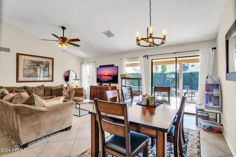 1301 E Taro Ln, Phoenix, AZ 85024 photo 11