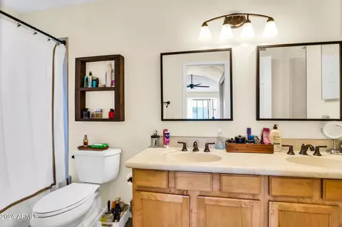 1301 E Taro Ln, Phoenix, AZ 85024 photo 16