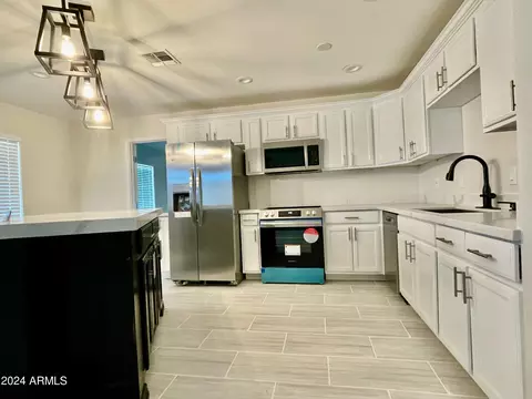 167 W 16th Ave, Apache Junction, AZ 85120 photo 4