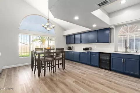 9562 W Mission Ln, Peoria, AZ 85345