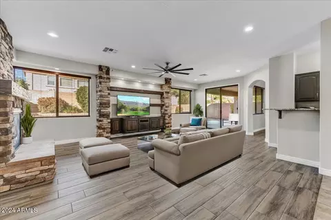 Living - 4030 Expedition Way, Phoenix, AZ 85050 photo 3 of 5