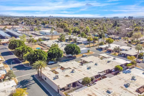 View/Area - 6024 N 10th Ave, Phoenix, AZ 85013 photo 9 of 12