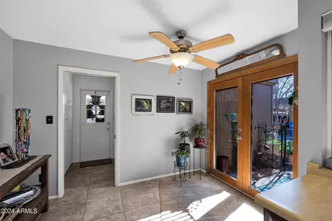 Entry Way - 6024 N 10th Ave, Phoenix, AZ 85013 photo 1 of 1