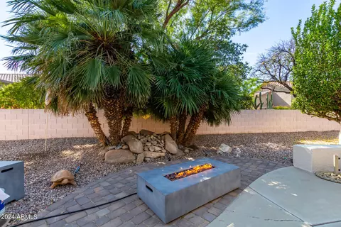 Exterior - 4661 E Apricot Ln, Gilbert, AZ 85298 photo 10 of 19