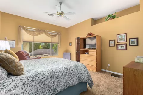 Bedroom - 4661 E Apricot Ln, Gilbert, AZ 85298 photo 1 of 4