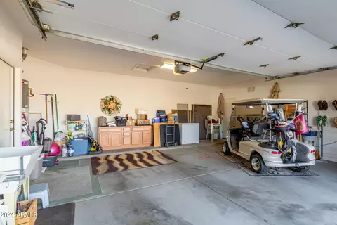 Exterior - 4661 E Apricot Ln, Gilbert, AZ 85298 photo 11 of 19