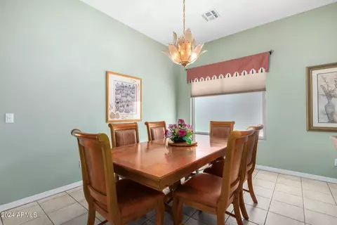 Dining - 4661 E Apricot Ln, Gilbert, AZ 85298 photo 2 of 3