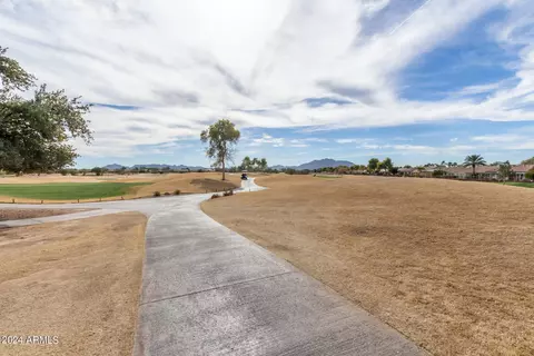 View/Area - 4661 E Apricot Ln, Gilbert, AZ 85298 photo 2 of 5