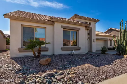Exterior - 4661 E Apricot Ln, Gilbert, AZ 85298 photo 3 of 19