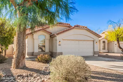 533 E Kyle Ct, Gilbert, AZ 85296 photo 2