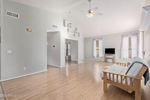 533 E Kyle Ct, Gilbert, AZ 85296 photo 7