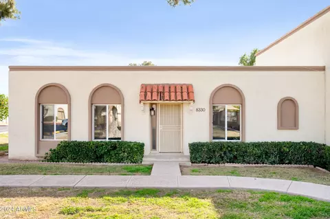 8330 E Orange Blossom Ln, Scottsdale, AZ 85250