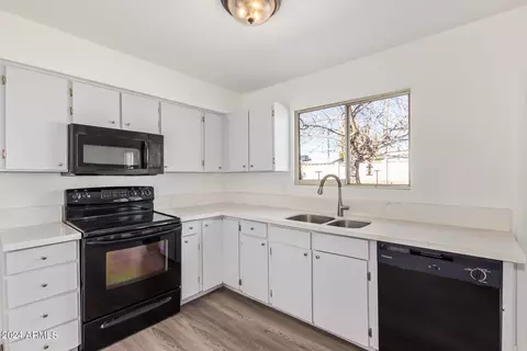 9610 Ellis Cir, Mesa, AZ 85207 photo 13