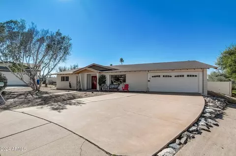 Exterior - 6802 N 22nd Pl, Phoenix, AZ 85016 photo 2 of 17