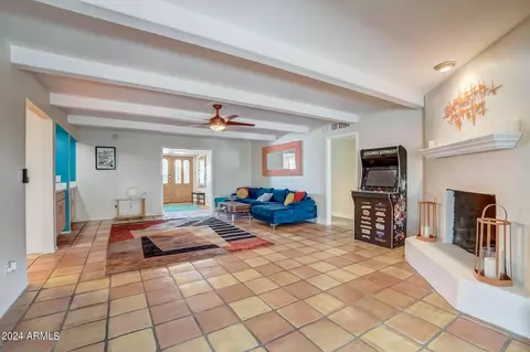 Living - 6802 N 22nd Pl, Phoenix, AZ 85016 photo 2 of 6