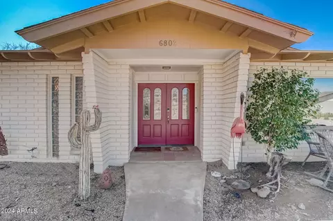 Exterior - 6802 N 22nd Pl, Phoenix, AZ 85016 photo 5 of 17