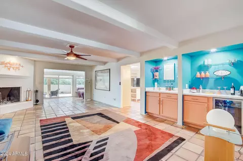Dining - 6802 N 22nd Pl, Phoenix, AZ 85016 photo 1 of 3