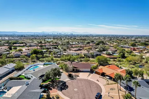 View/Area - 6802 N 22nd Pl, Phoenix, AZ 85016 photo 5 of 15