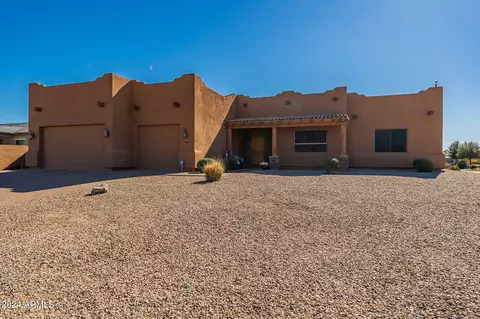 10327 W Morgan Ct, Casa Grande, AZ 85194