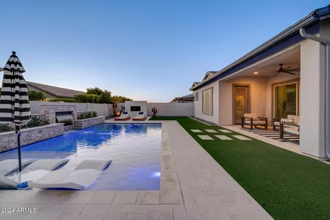 Exterior - 10337 E Trillium Ave, Mesa, AZ 85212 photo 5 of 8