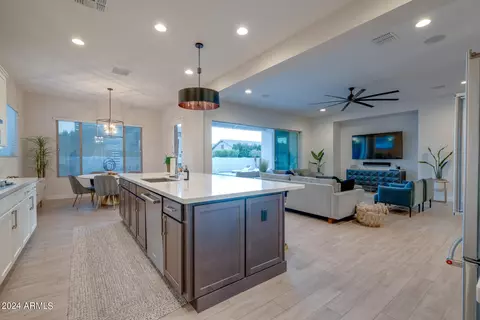 Kitchen - 10337 E Trillium Ave, Mesa, AZ 85212 photo 2 of 5