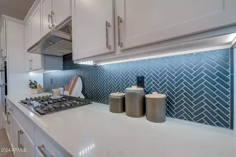 Kitchen - 10337 E Trillium Ave, Mesa, AZ 85212 photo 4 of 5