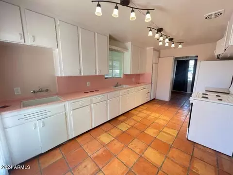 1215 E Mclellan Blvd, Phoenix, AZ 85014 photo 5
