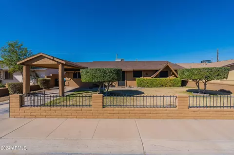 2228 W Pecan Rd, Phoenix, AZ 85041