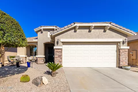 240 W Ironhorse Ln, San Tan Valley, AZ 85143