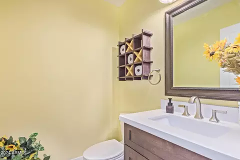 Bath - 9601 S 157th Pl, Gilbert, AZ 85234 photo 5 of 5