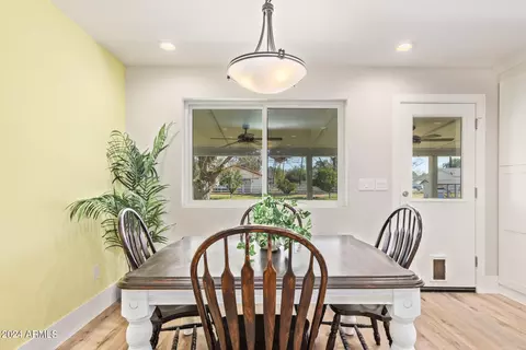Dining - 9601 S 157th Pl, Gilbert, AZ 85234 photo 2 of 3