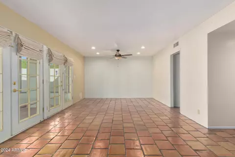 1242 E Palacio Ln, Phoenix, AZ 85014 photo 4