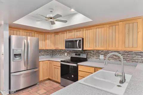 1242 E Palacio Ln, Phoenix, AZ 85014 photo 12