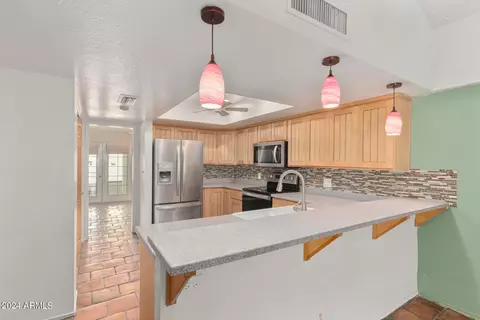 1242 E Palacio Ln, Phoenix, AZ 85014 photo 10