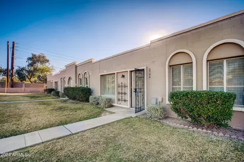 2706 N 60th St, Scottsdale, AZ 85257