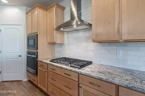 Kitchen - 9804 E Satellite Dr, Mesa, AZ 85212 photo 3 of 5