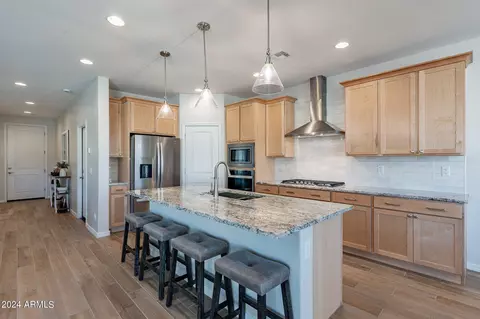 Kitchen - 9804 E Satellite Dr, Mesa, AZ 85212 photo 1 of 5
